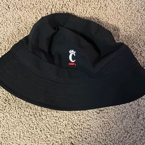 Cincinnati team issued Buckey hat